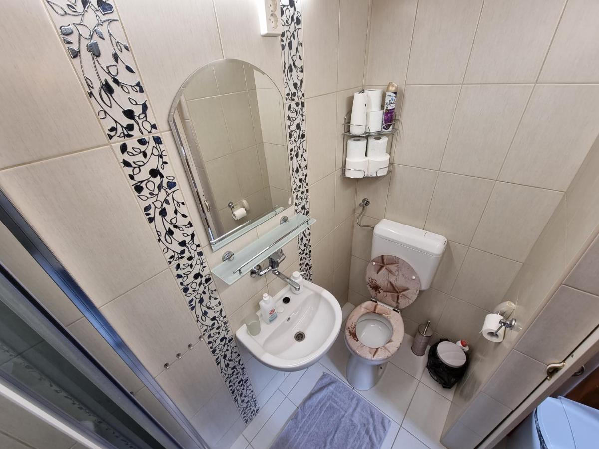 Little Cozy Apartman Miskolc Exterior foto
