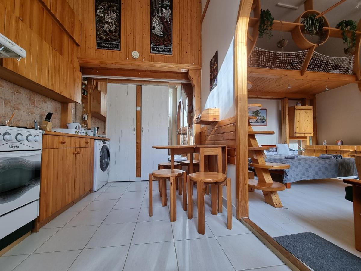 Little Cozy Apartman Miskolc Exterior foto